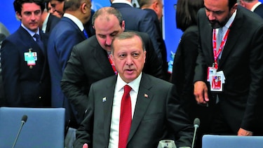Turquía critica a Berlín por asilar a militares