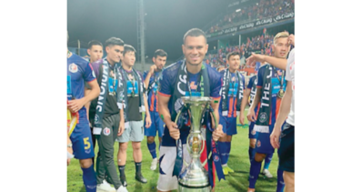 El Toro Blackburn gana copa tailandesa con el Port FC