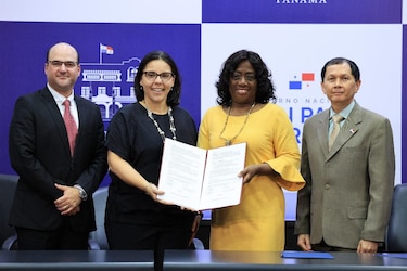 Gobierno entregará laptops a alumnos de escuelas públicas