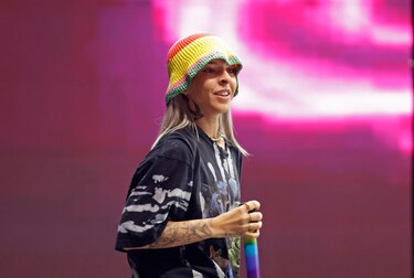 La puertorriqueña Young Miko lanza su primer álbum ‘att.’ y prepara su debut en Coachella