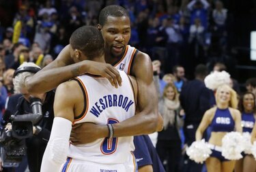 Kevin Durant resuelve en el triunfo de los Thunder