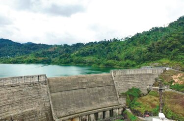 Bloqueos afectan operación de hidroeléctrica