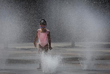 Padres: ¿Cómo afrontar el calor producto de las altas temperaturas y proteger a nuestros hijos?