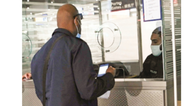 Unión Europea fija nuevas restricciones a viajeros