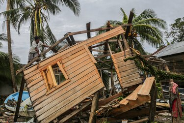 Doble golpe de huracanes agrava pobreza en el Caribe Norte de Nicaragua