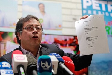 Candidato de derecha lidera sondeos a ocho días de presidenciales en Colombia