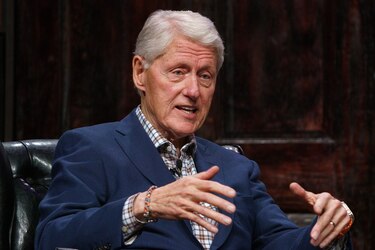 El expresidente Bill Clinton fue hospitalizado en Washington tras ‘desarrollar fiebre’