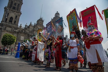 Indígenas mexicanos honran el último día soberano del imperio azteca