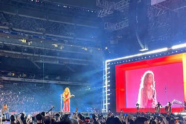 Investigan posible exposición masiva a sarampión en concierto de Shakira en Estados Unidos