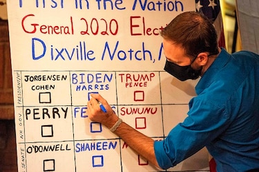 Abren las urnas en Estados Unidos con el inicio de la votación a medianoche en Dixville Notch