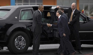 EU: No fue ofensivo que Castro no recibiera a Obama