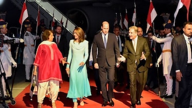 El príncipe Guillermo y su mujer Catalina llegan a Pakistán en una gira 'compleja'