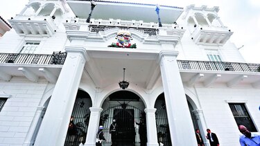 Las controversias del ministro Alemán