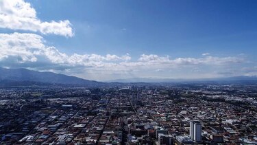 Costa Rica establece nueva categoría especial de asilo para ciudadanos de tres países