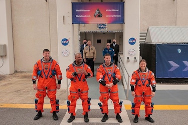 ‘Qué vista tan increíble’: la misión Artemis II despega hacia la Luna