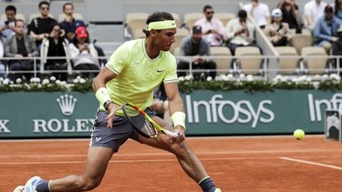 Nadal alcanza sin problemas la tercera ronda en Roland Garros