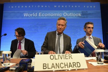 FMI reduce pronósticos de crecimiento mundial