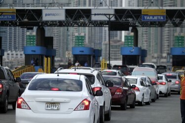 Gobierno aprueba aumento de tarifas en el corredor Sur y nuevos peajes en vías donde no cobraba