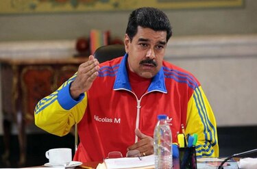 Industriales y sindicatos rechazan emergencia económica de Maduro