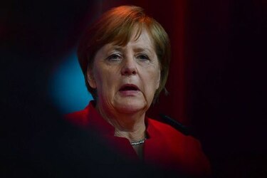Angela Merkel, presionada tras el éxito de Emmanuel Macron sobre el futuro de Europa