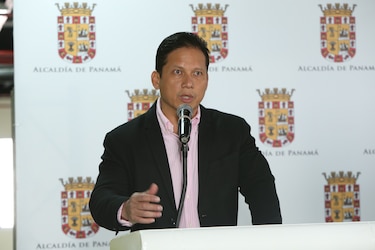 Ramón Ashby alega incapacidad física por exceso de ejercicio, pero juez ratifica orden de captura