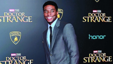 Chadwick Boseman y su lado famoso