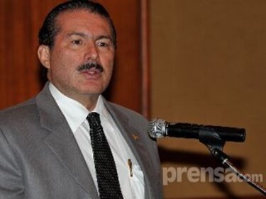 Henríquez defiende minería responsable en Panamá