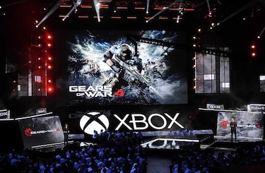 Microsoft presenta Xbox One más pequeña y rápida