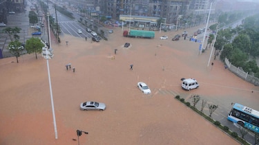 Más de 40 muertos o desaparecidos por inundaciones en China