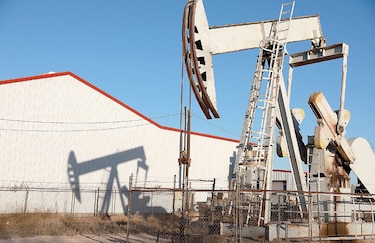 Petróleo se consolida por encima de $100