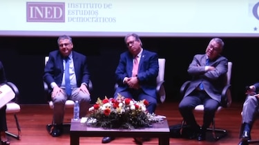 Abogados constitucionalistas defienden la existencia de 'múltiples' formas de familia