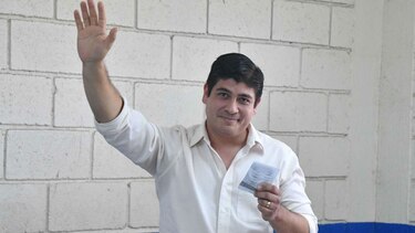 Carlos Alvarado es electo presidente de Costa Rica