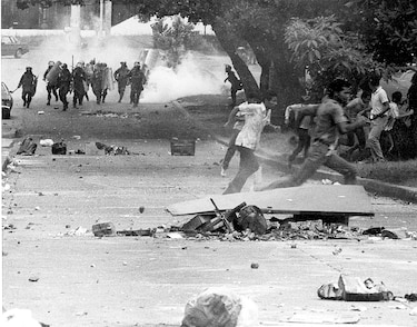 Rememoran la creación de la cruzada que enfrentó a los militares hace 36 años