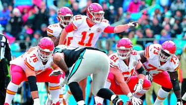 Los Jefes remontan y vencen a Carolina