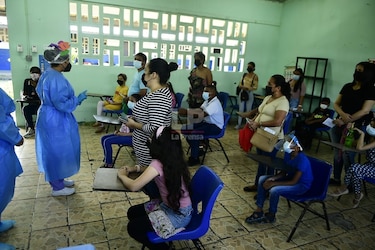Se inicia vacunación pediátrica contra la Covid-19 en los circuitos 8-6 y 8-10