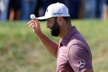 Jon Rahm firma remontada épica y conquista el Sentry Tournament of Champions