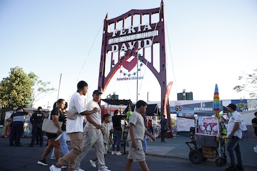 Chiricana de 33 años se lleva el premio principal de la Feria de David: un terreno de $115 mil