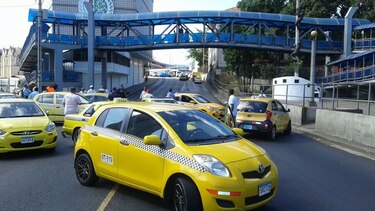 Nueva protesta de taxistas panameños en contra de Uber