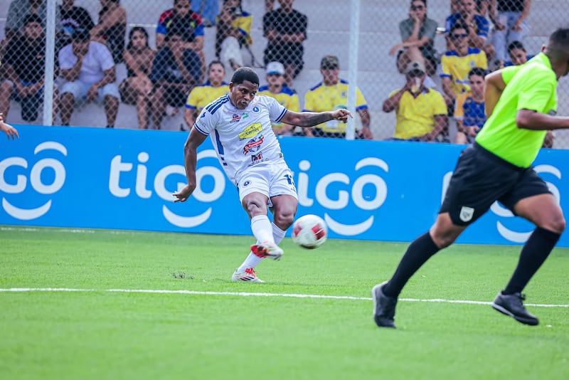 Veraguas United y Plaza Amador son los grandes líderes del Clausura