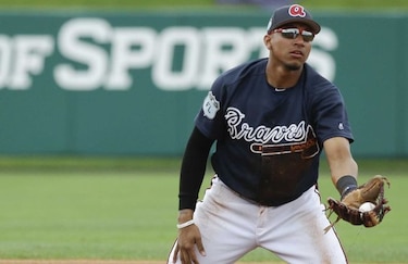 Johan Camargo está de vuelta en las Grandes Ligas con los Bravos