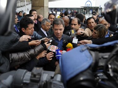 Partido de gobierno proclama a Santos para la reelección