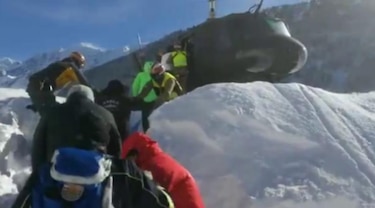 Evacúan a 150 personas en Italia tras avalancha en los Alpes
