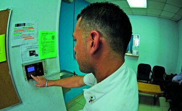 Gobierno crece gasto de planilla en $76 millones