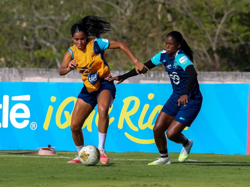 La Roja femenina va por una victoria clave ante Aruba