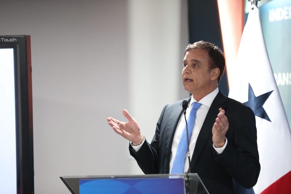 El incómodo silencio de Gerardo Solís ante el escándalo por los auxilios del Ifarhu