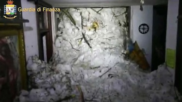 Italia: avalancha sepulta un hotel tras cadena de sismos