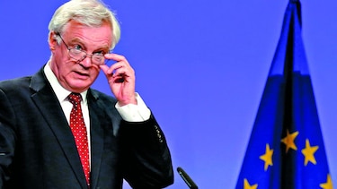 Londres deplora presiones financieras