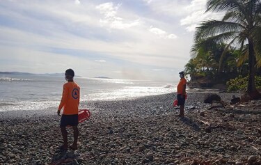 Emiten aviso de prevención hasta el lunes por fuertes oleajes en el Caribe panameño
