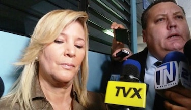 Juez salvadoreño ordena arresto de esposa del expresidente Antonio Saca