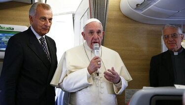 El papa alude a la 'oleada migratoria' que 'huye de la muerte'